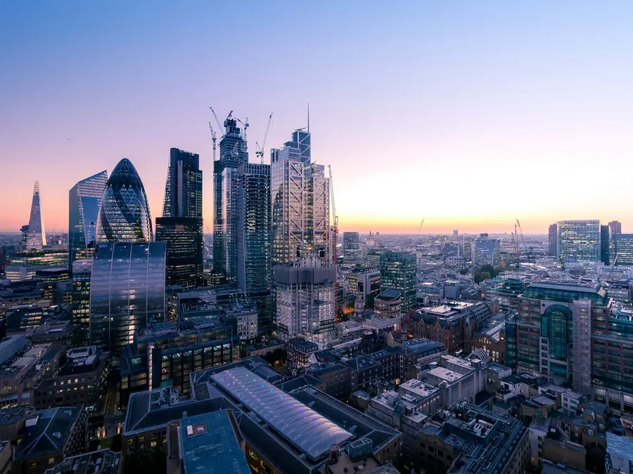 Gün batımında City of London’un gökdelenleri